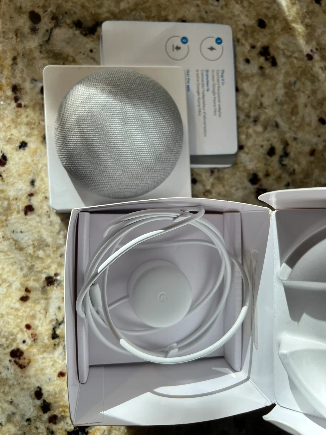 Google Home Mini - photo 3
