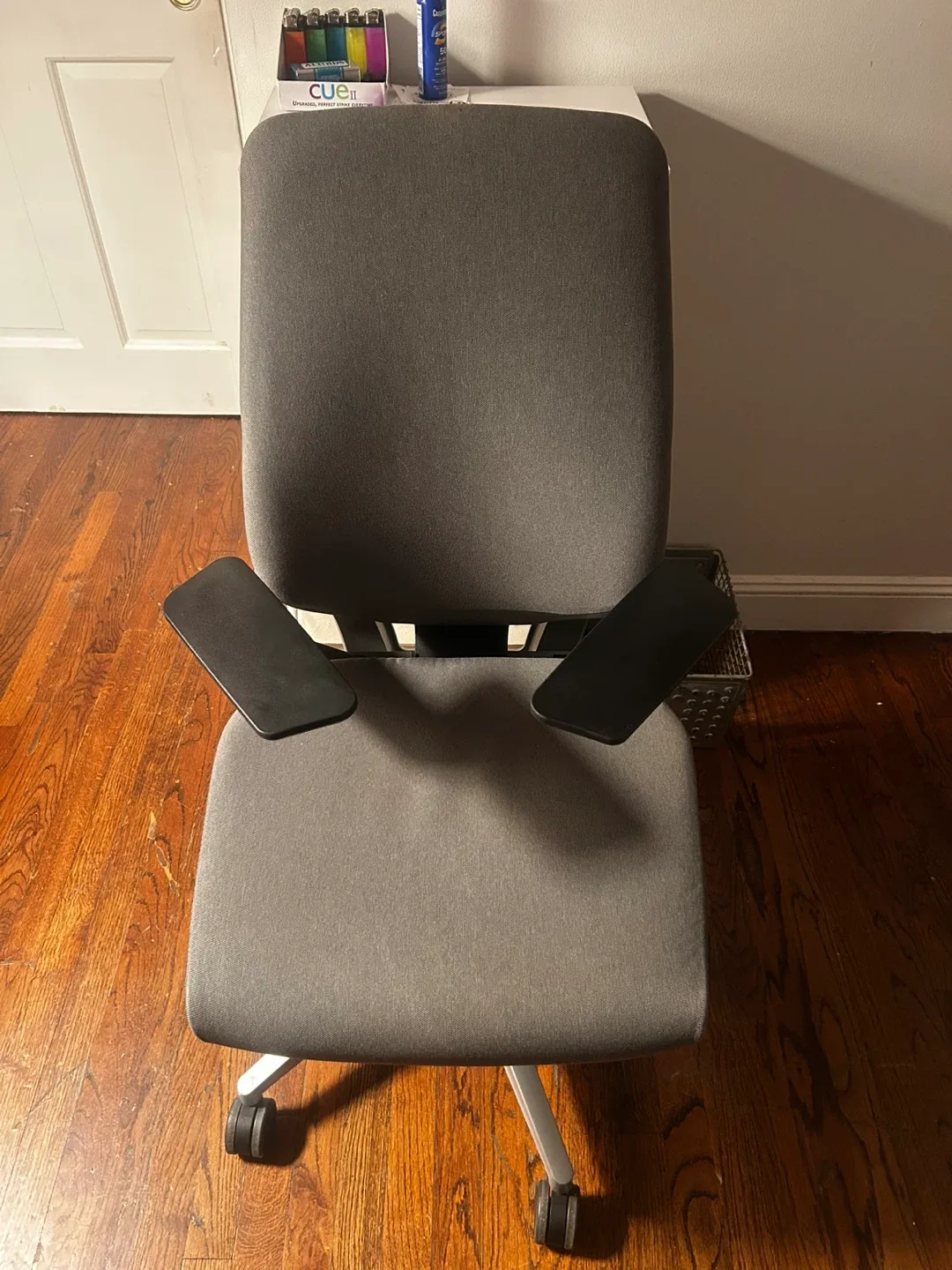 Steelcase Ergonomic Chair image indicator(3)