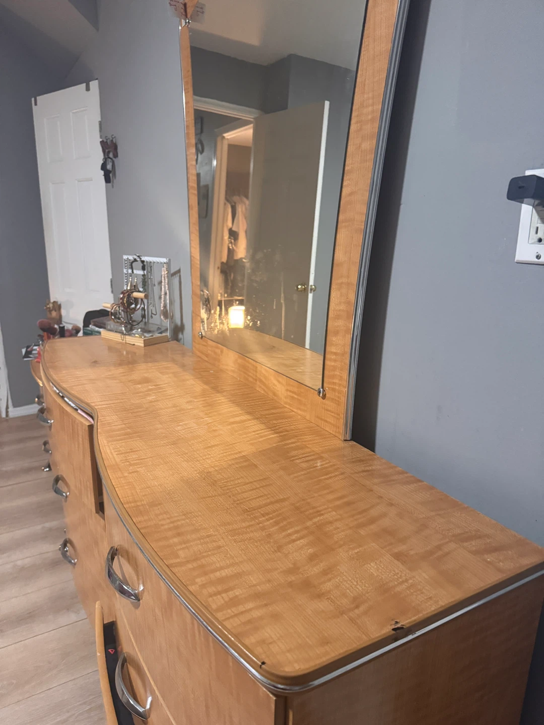 Bedroom Furniture Set for Sale