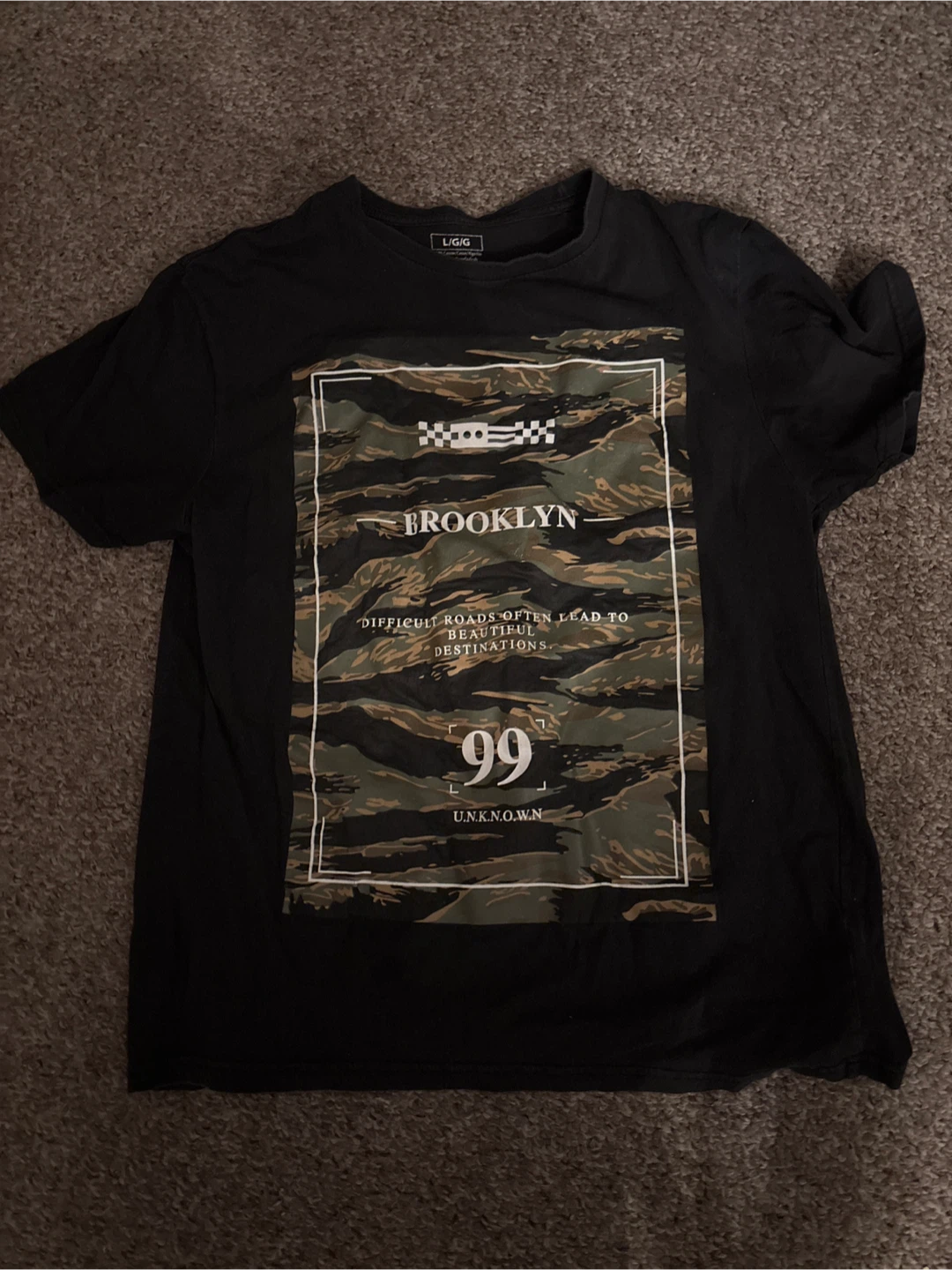 Brooklyn Graphic T-Shirt - Size L