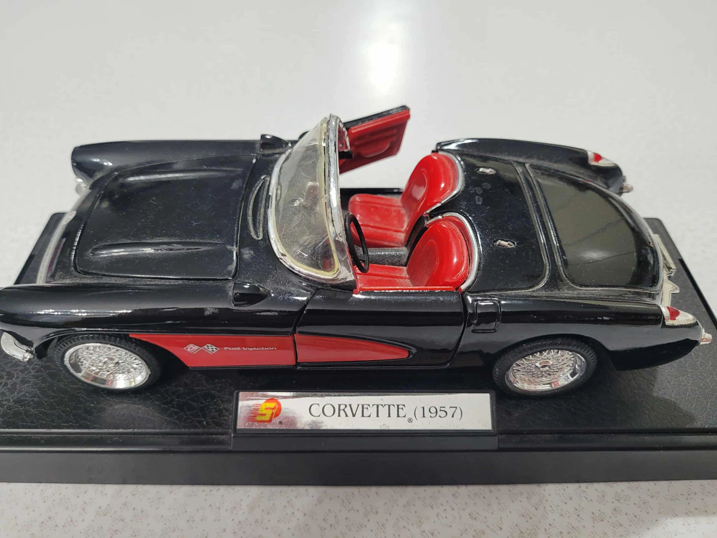 1957 Chevrolet Corvette Diecast Model Car