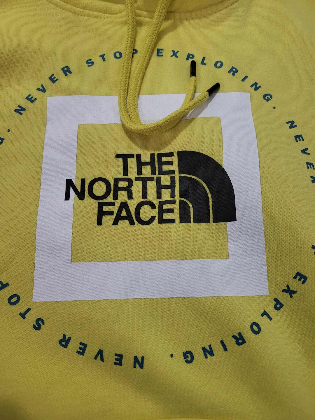 The North Face Yellow Hoodie - Size L image indicator(3)