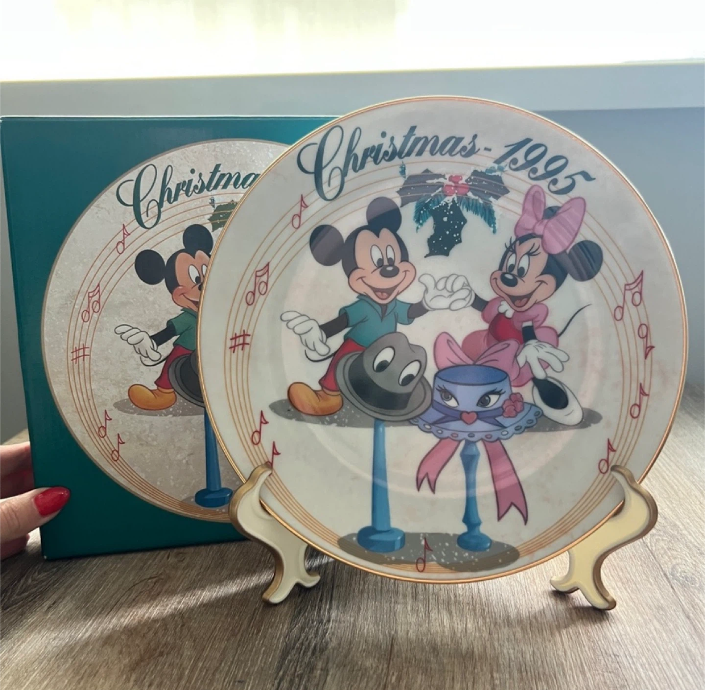 Vintage Christmas 1995 Disney Mickey Collectible Plate