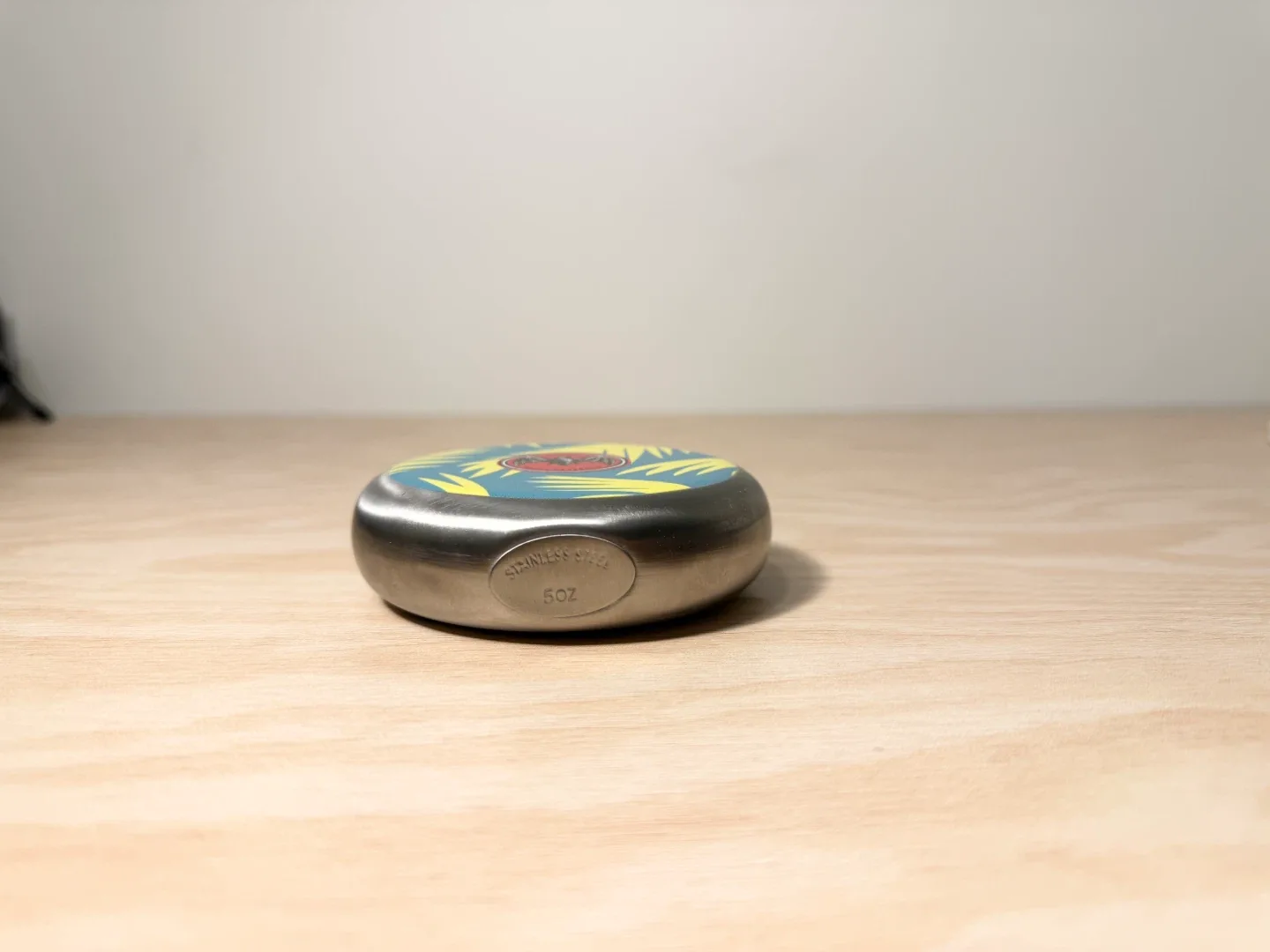 Bacardi Round Stainless Steel Flask – Tropical Design image indicator(3)