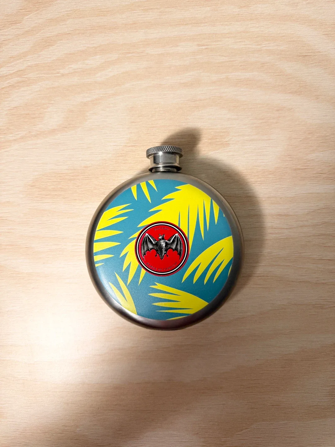 Bacardi Round Stainless Steel Flask – Tropical Design image indicator(4)