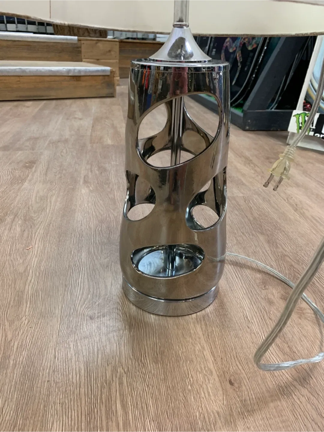 Silver Table Lamp with White Shade image indicator(3)