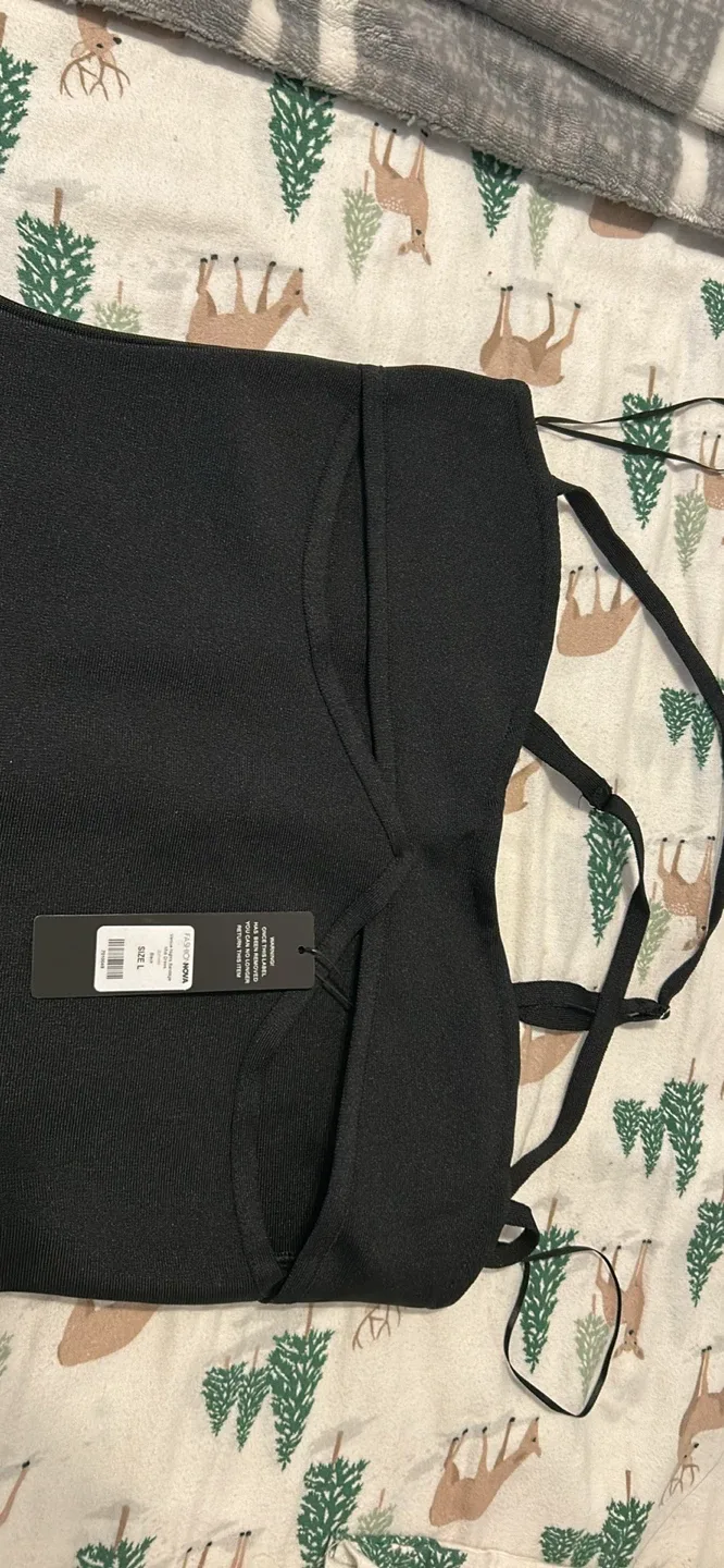 Fashion Nova image indicator(2)