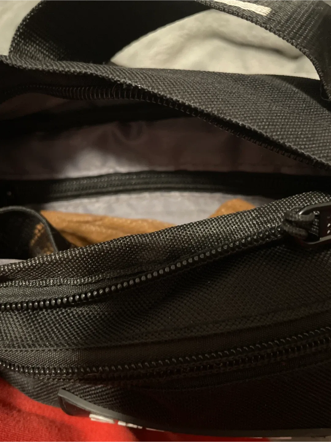 [REAL] Supreme Black Waist Bag image indicator(5)