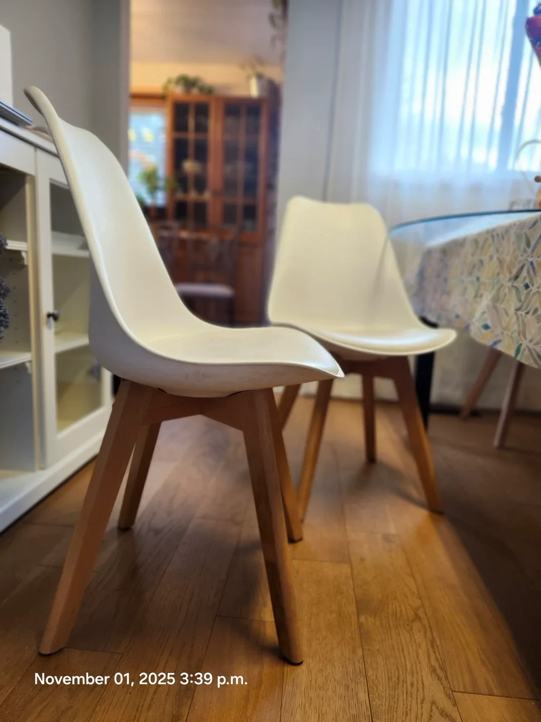 6 White Dining Chairs image indicator(2)