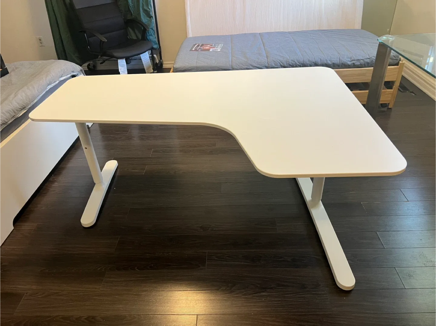 IKEA Bekant White Corner Desk - 63" x 43" image indicator(7)