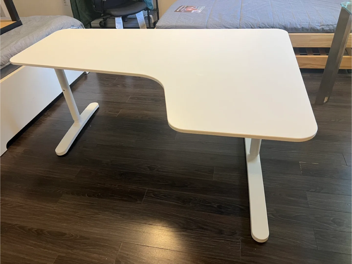 IKEA Bekant White Corner Desk - 63" x 43" image indicator(6)