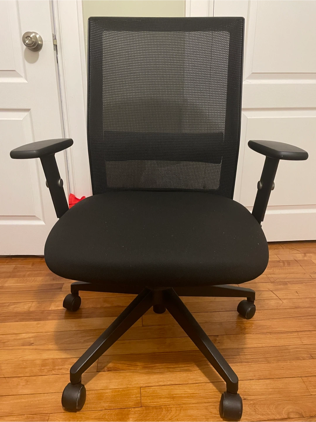 Standing desk with comfortable office chair - photo 5
