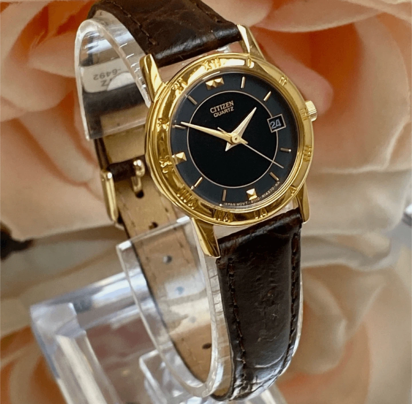 Vintage Citizen Gold-Tone Black Dial Ladies - photo 2