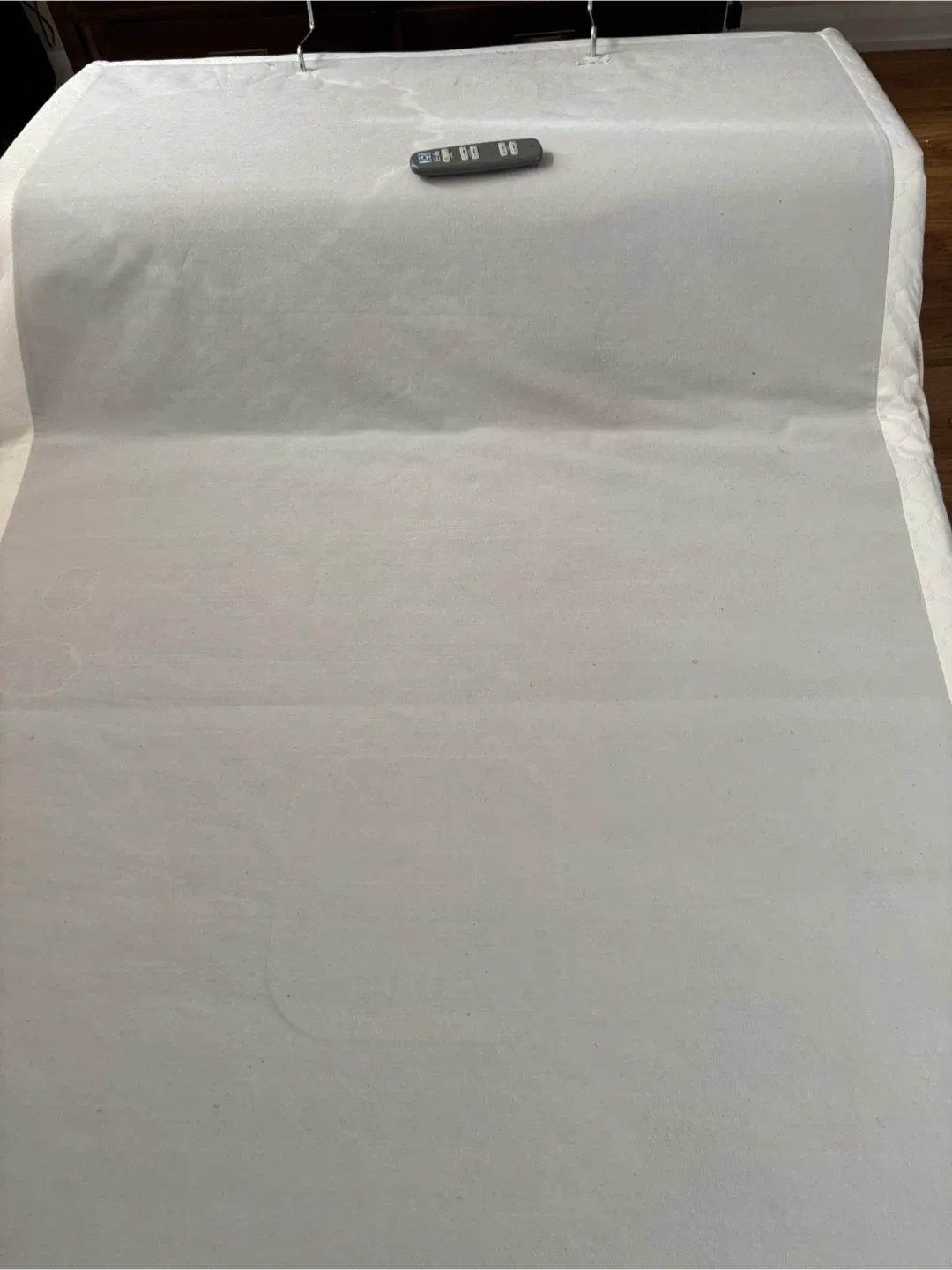 Sealy Adjustable double orthopaedic Bed Frame image indicator(2)