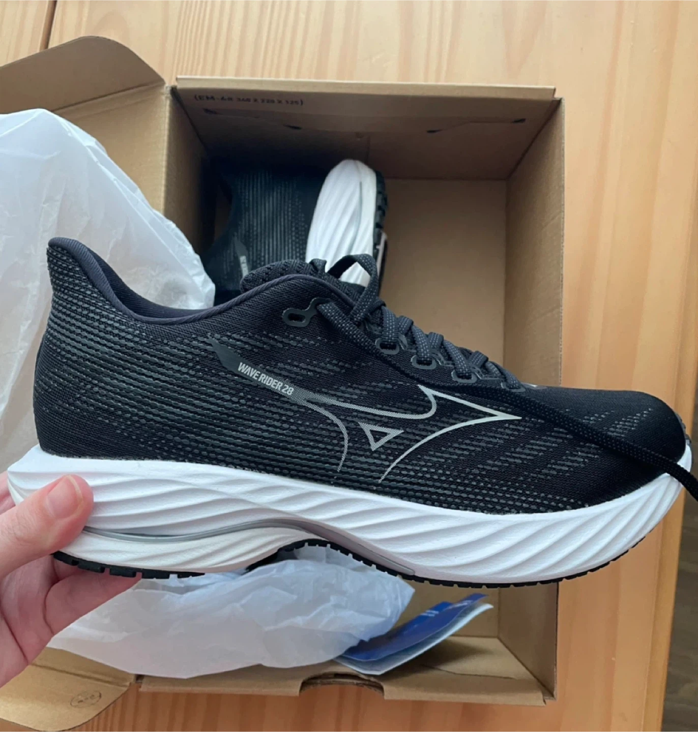 New Women’s Mizuno Running shoes - photo 4