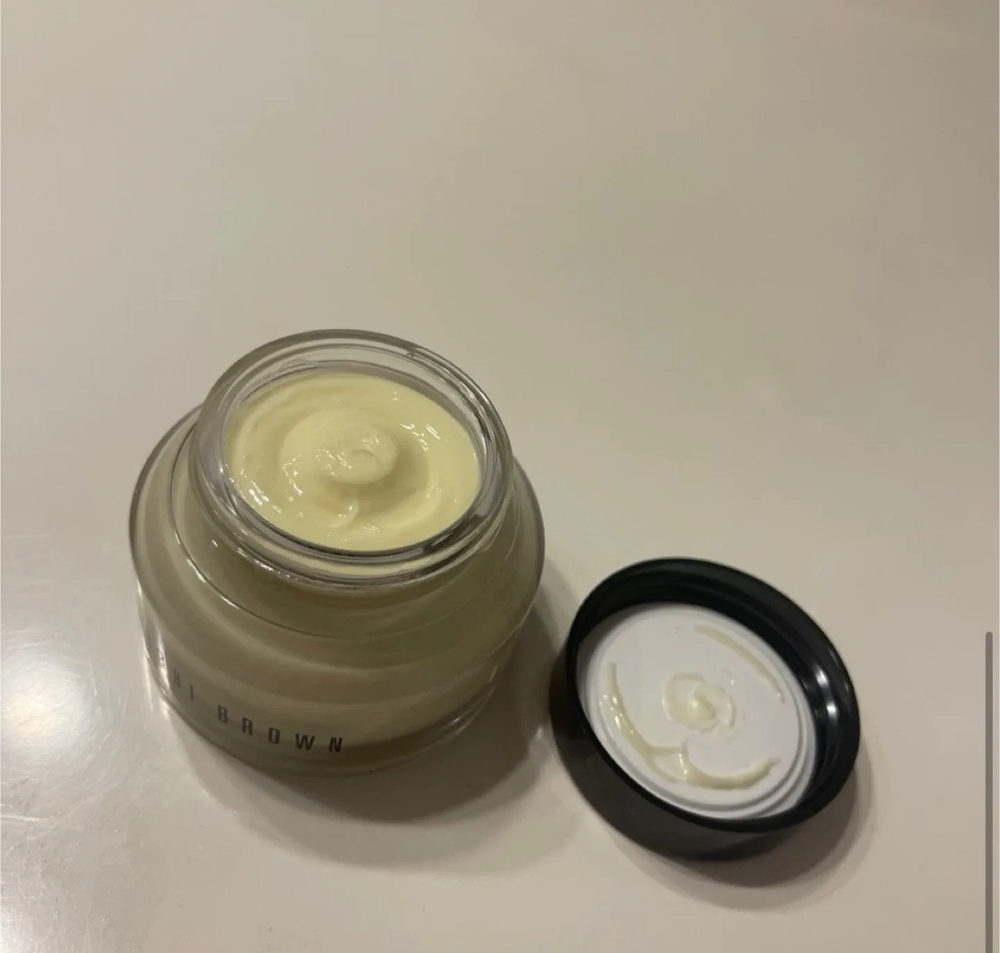 Bobbi Brown Vitamin Enriched Face Base image indicator(3)