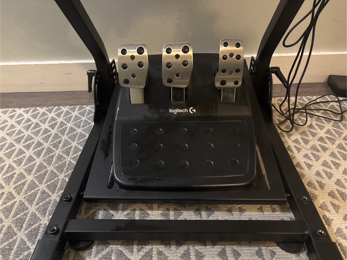 Logitech G Racing Wheel and Stand G 29 - photo 3