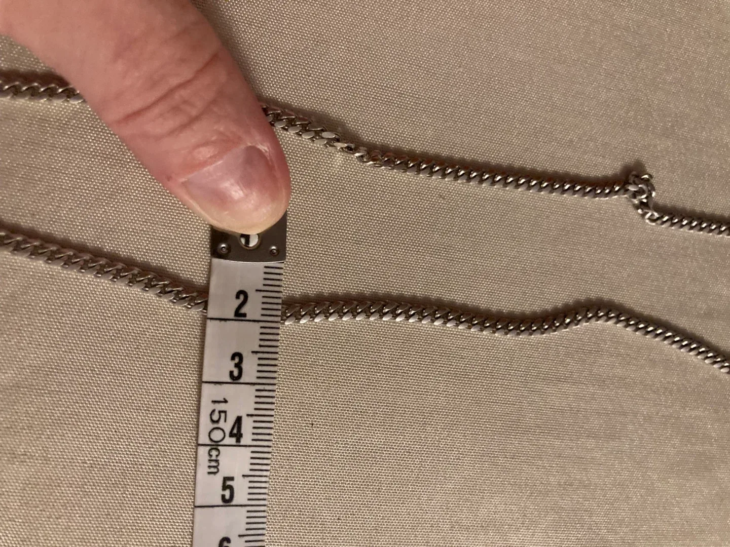 20” Italian Silver Curb Chain image indicator(4)