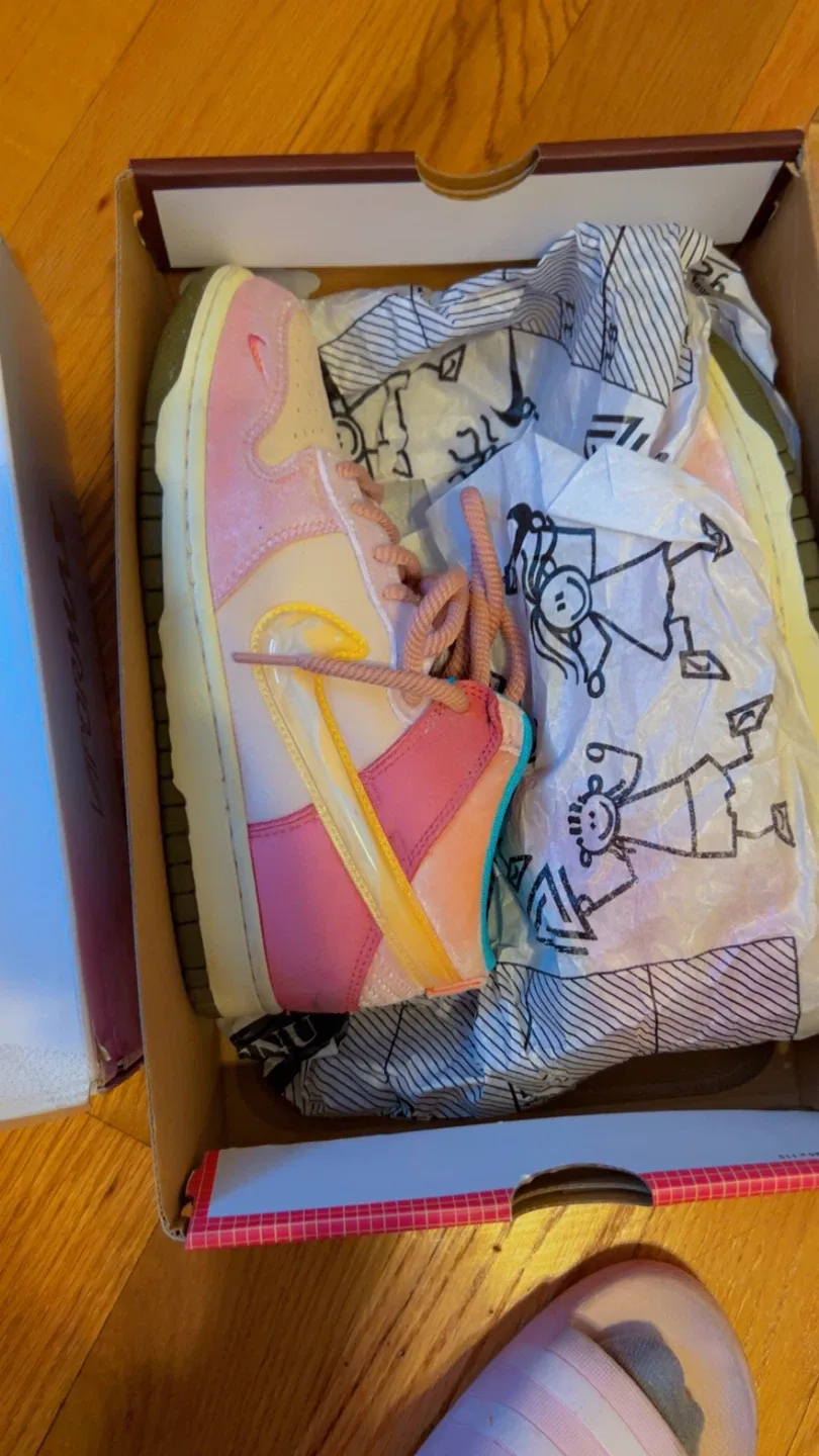 Nike Dunk Low Lisa Leslie Size 6.5