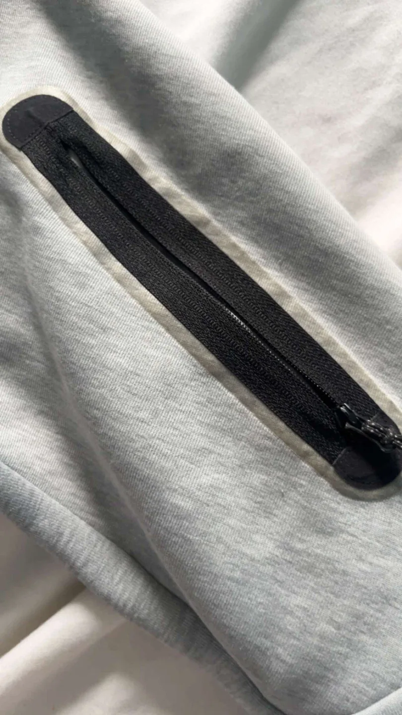 Nike Tech Fleece Hoodie - Size M image indicator(2)