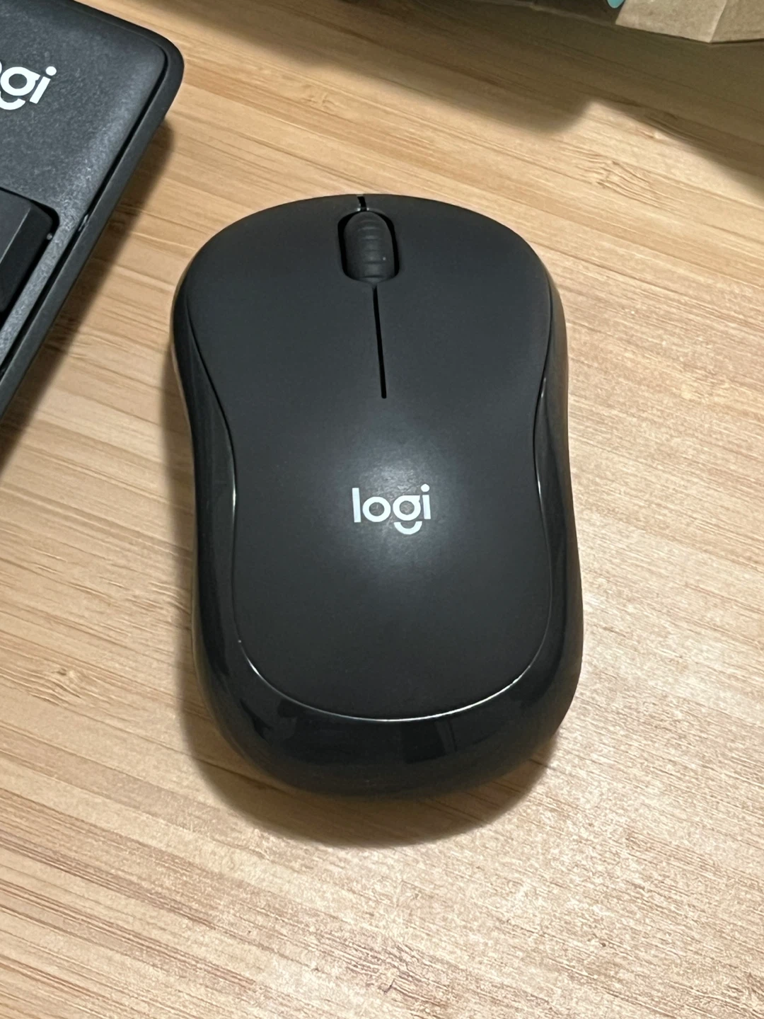 Logitech MK295 Silent Wireless Keyboard and Mouse Combo - NEW - photo 2