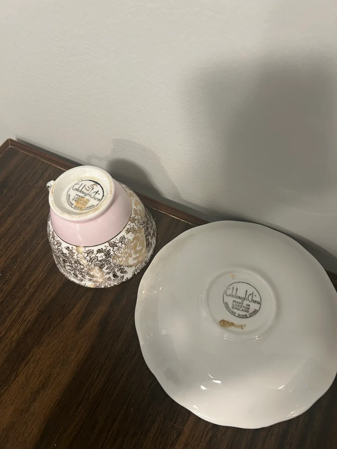 Colclough China Tea Cup and Saucer Set image indicator(4)