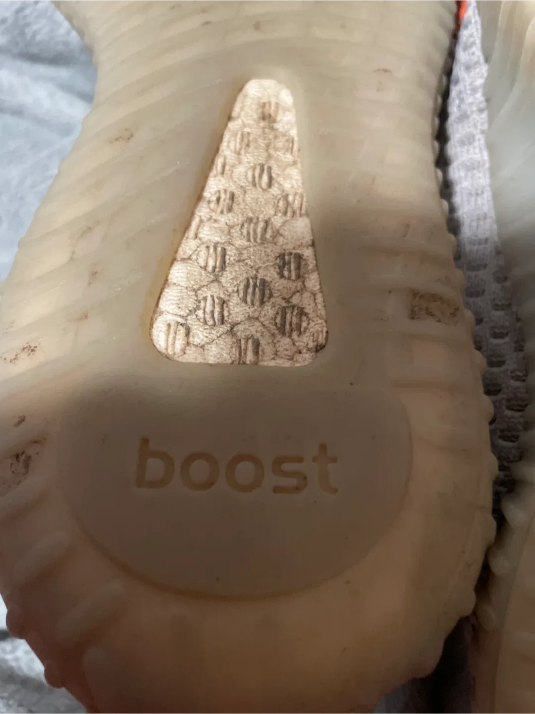 Adidas Yeezy Boost 350 V2 image indicator(3)