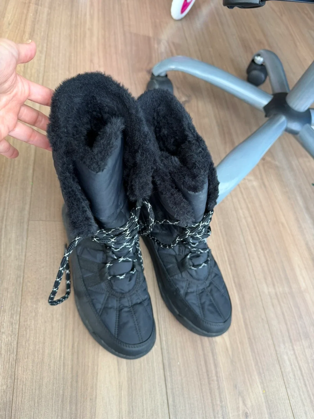 Sorel Women's Winter Boots - Size 7 image indicator(4)