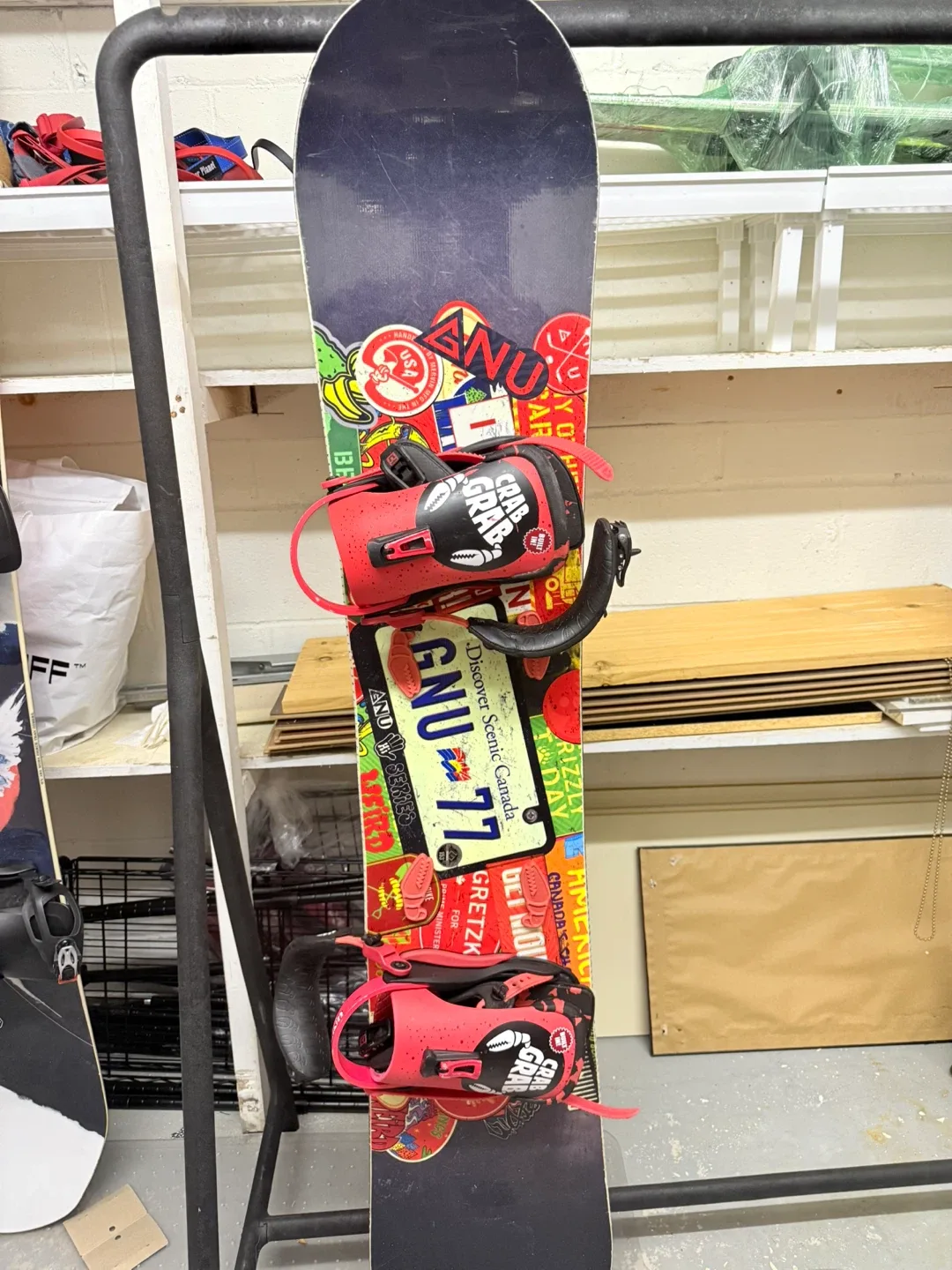GNU Snowboard with Bindings