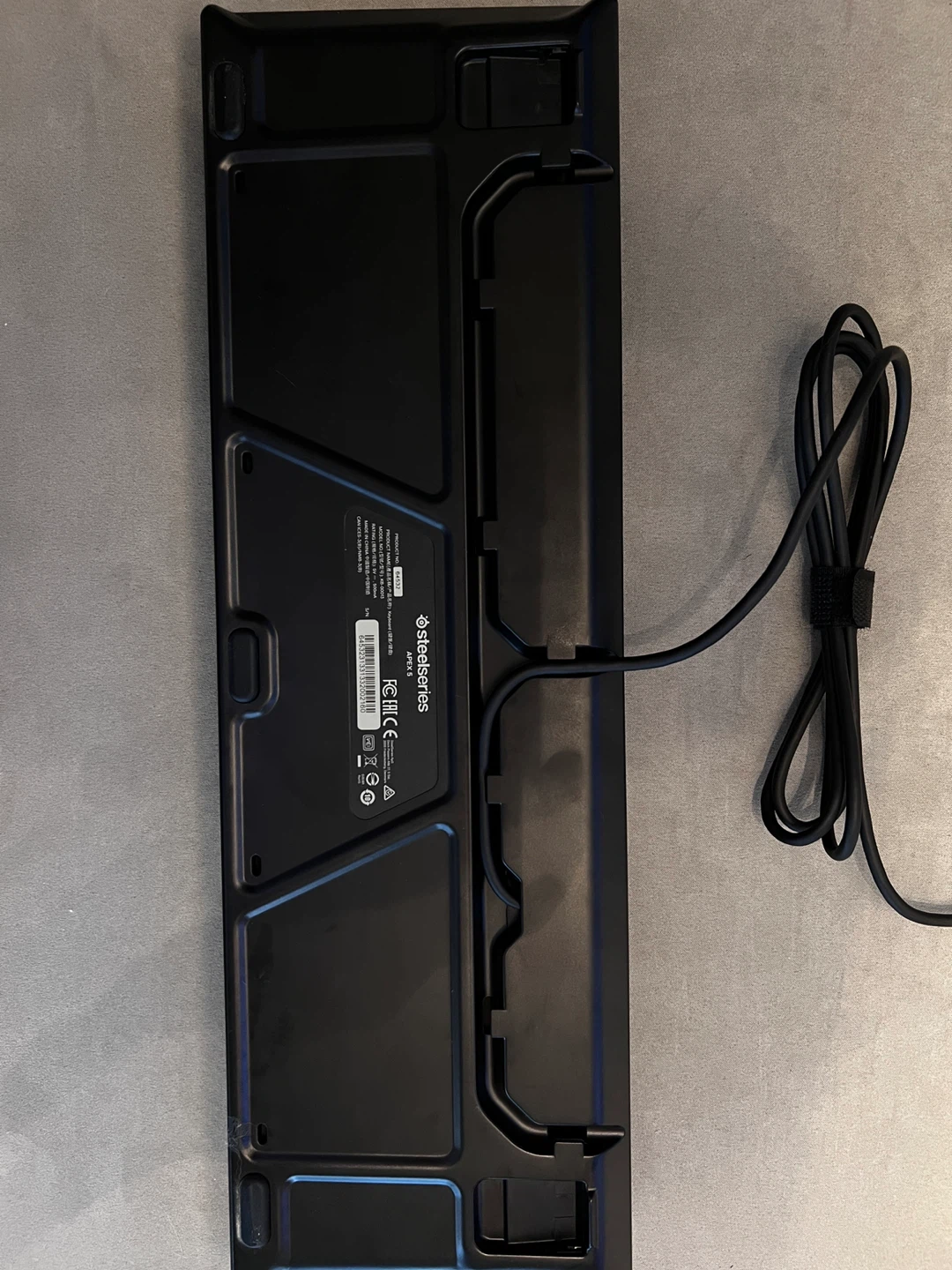 Corsair SteelSeries Apex 5 Mechanical Keyboard - photo 2