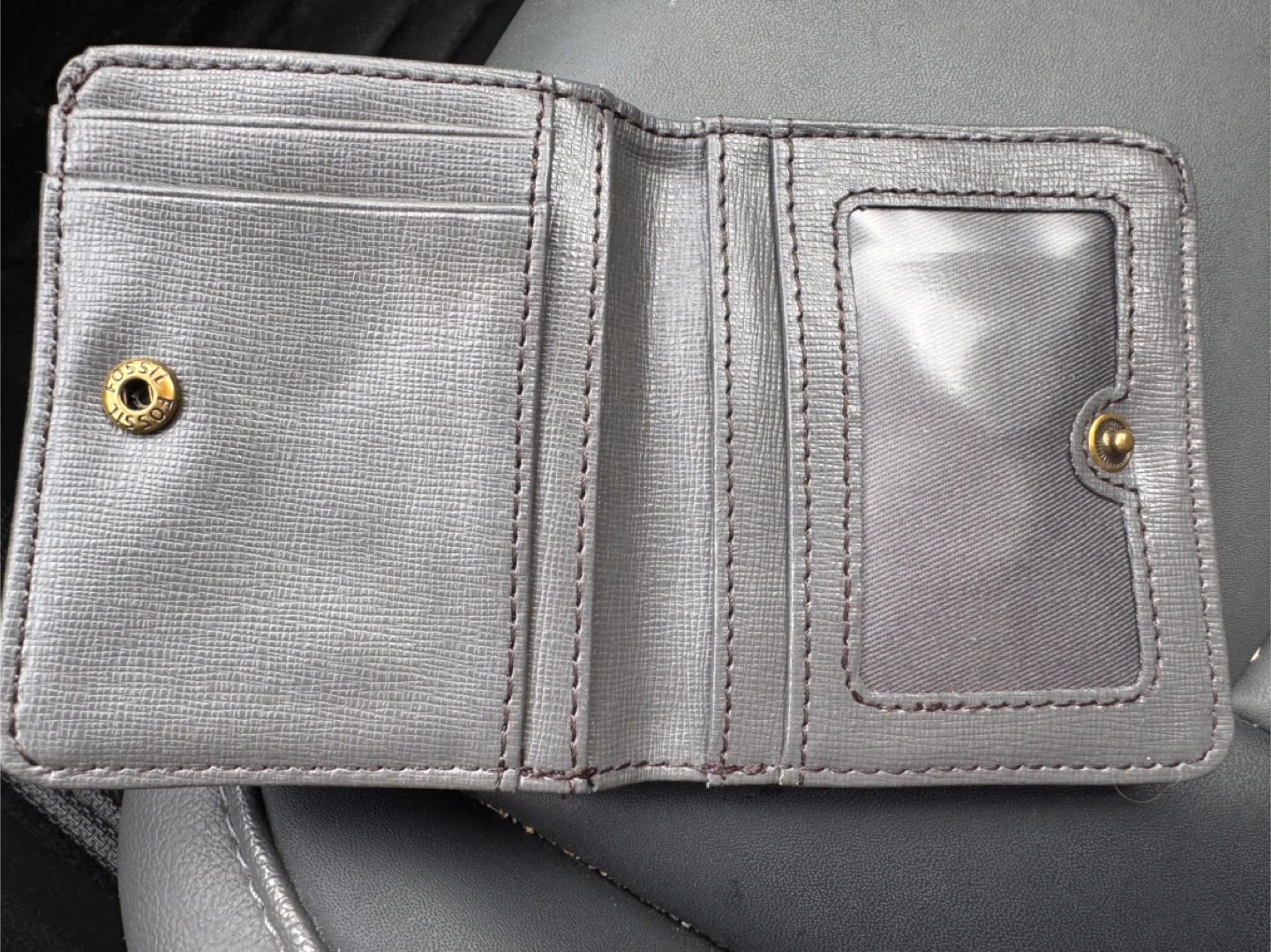 Fossil Pink Leather Wallet - photo 3