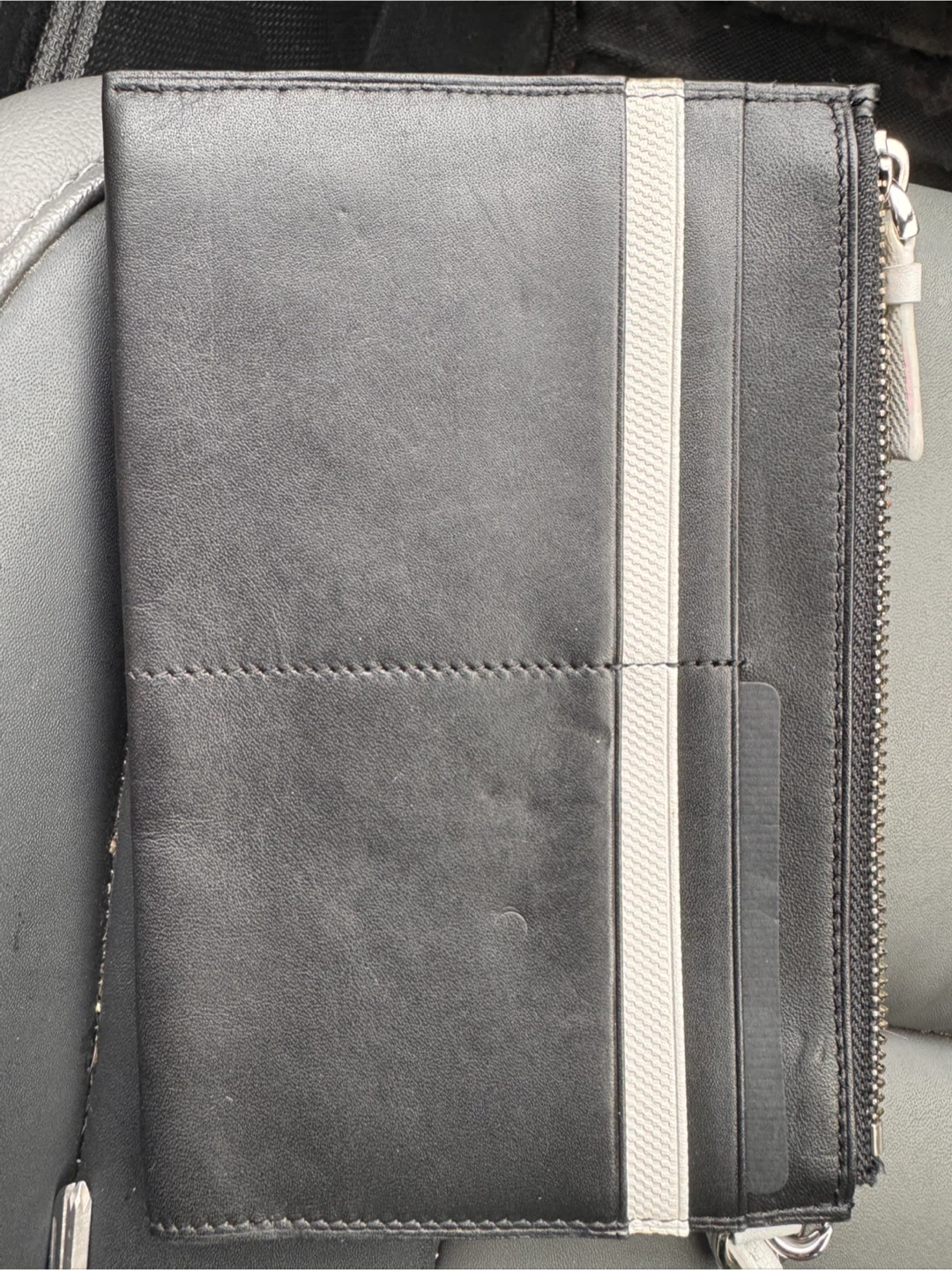 Tumi Black Leather Wallet - photo 2