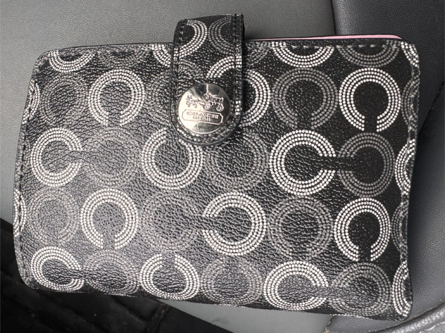 Coach Wallet - Black/Silver