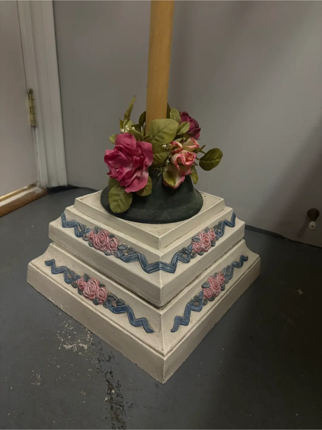 Vintage Hand Painted Ceramic Carousel Horse image indicator(4)