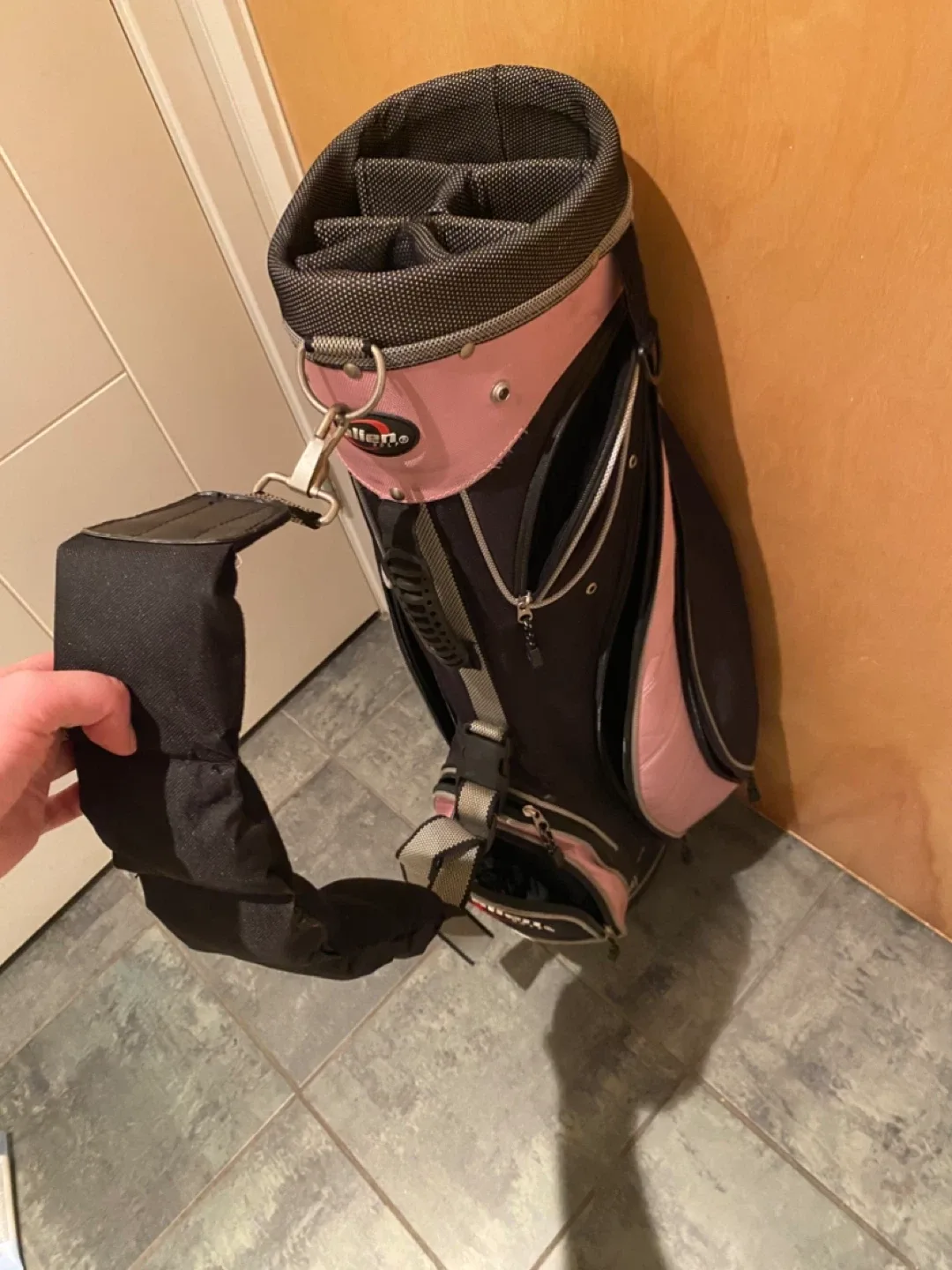 Alien Golf Clubs Set with Bag image indicator(8)