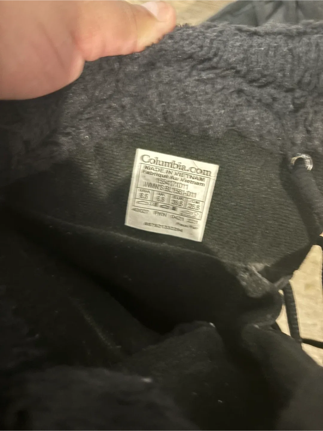 Columbia Women's BL1591-011 Winter Boots - Size 6.5 image indicator(2)