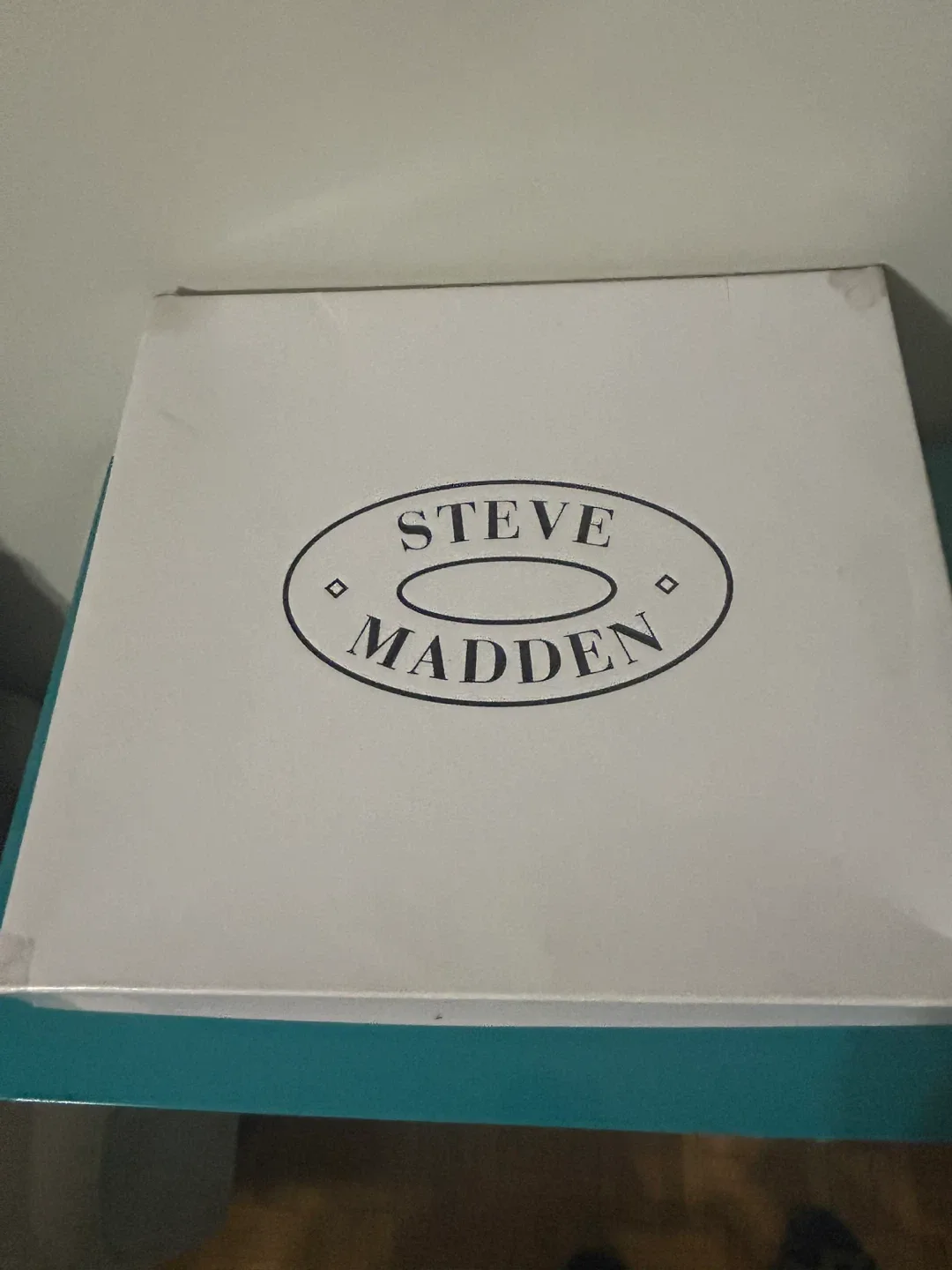 🔥Steve Madden Gold Strappy Heels – Size 8 image indicator(5)