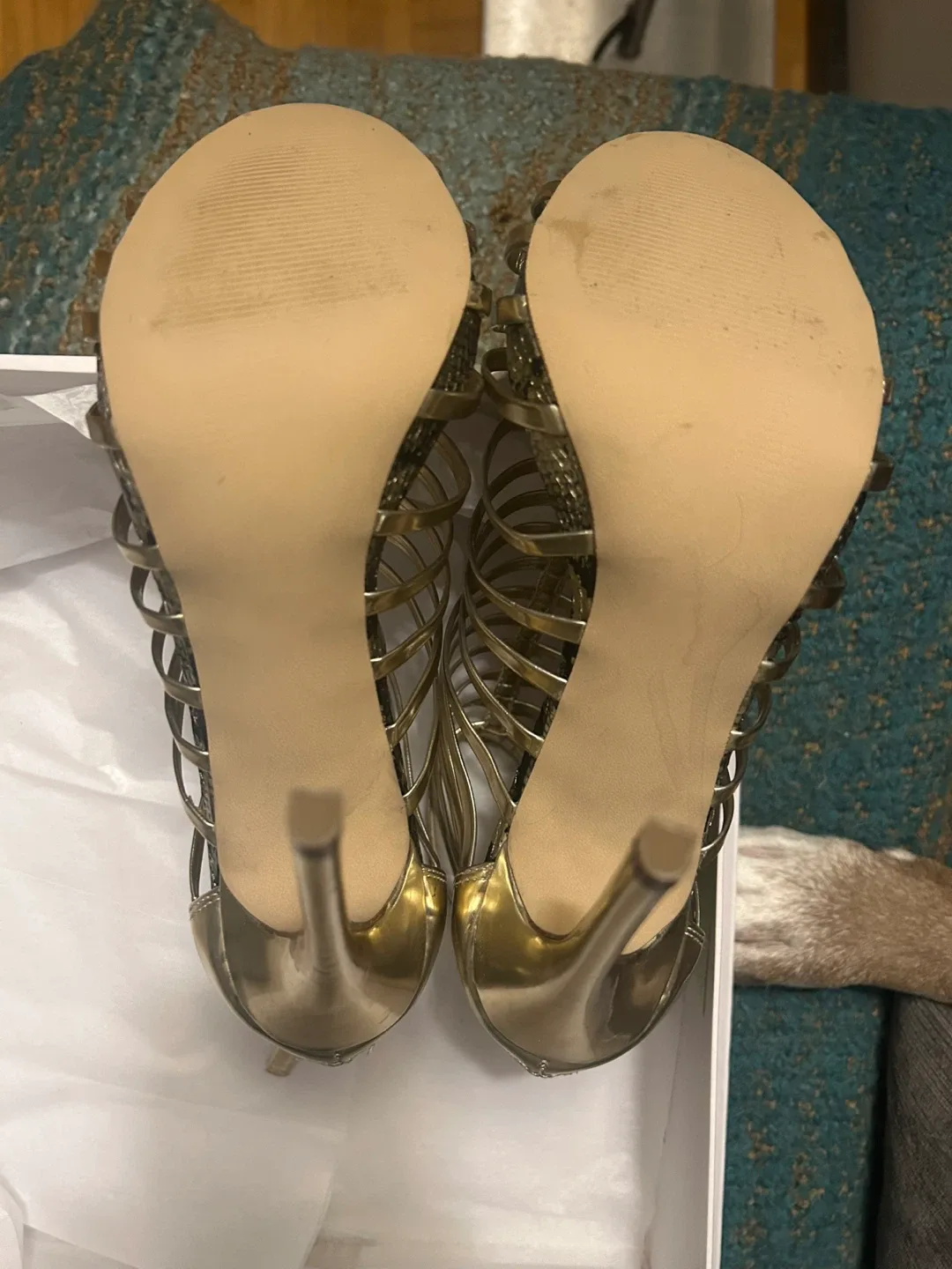 🔥Steve Madden Gold Strappy Heels – Size 8 image indicator(4)