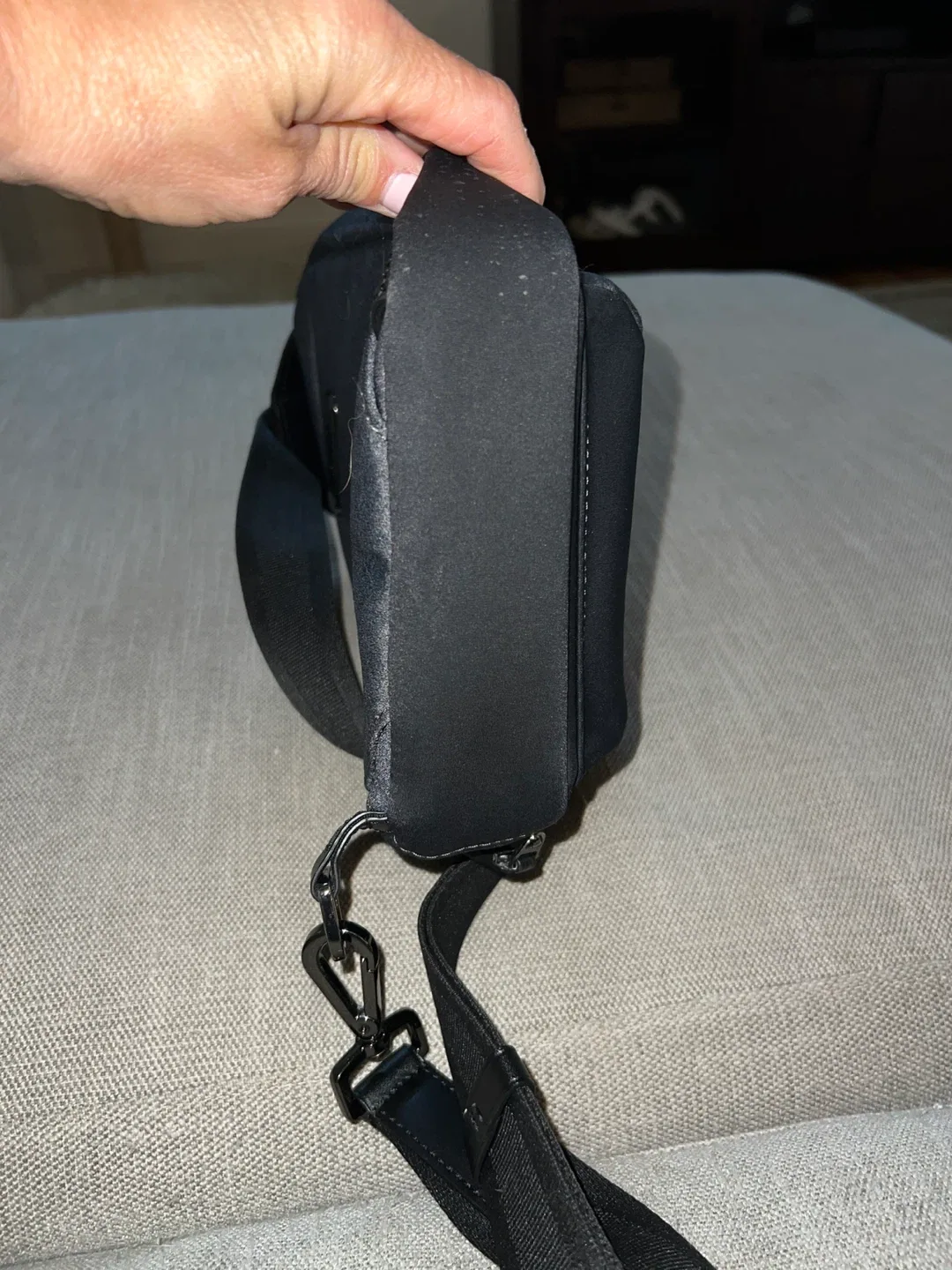 Tumi Sling Bag - Black image indicator(6)