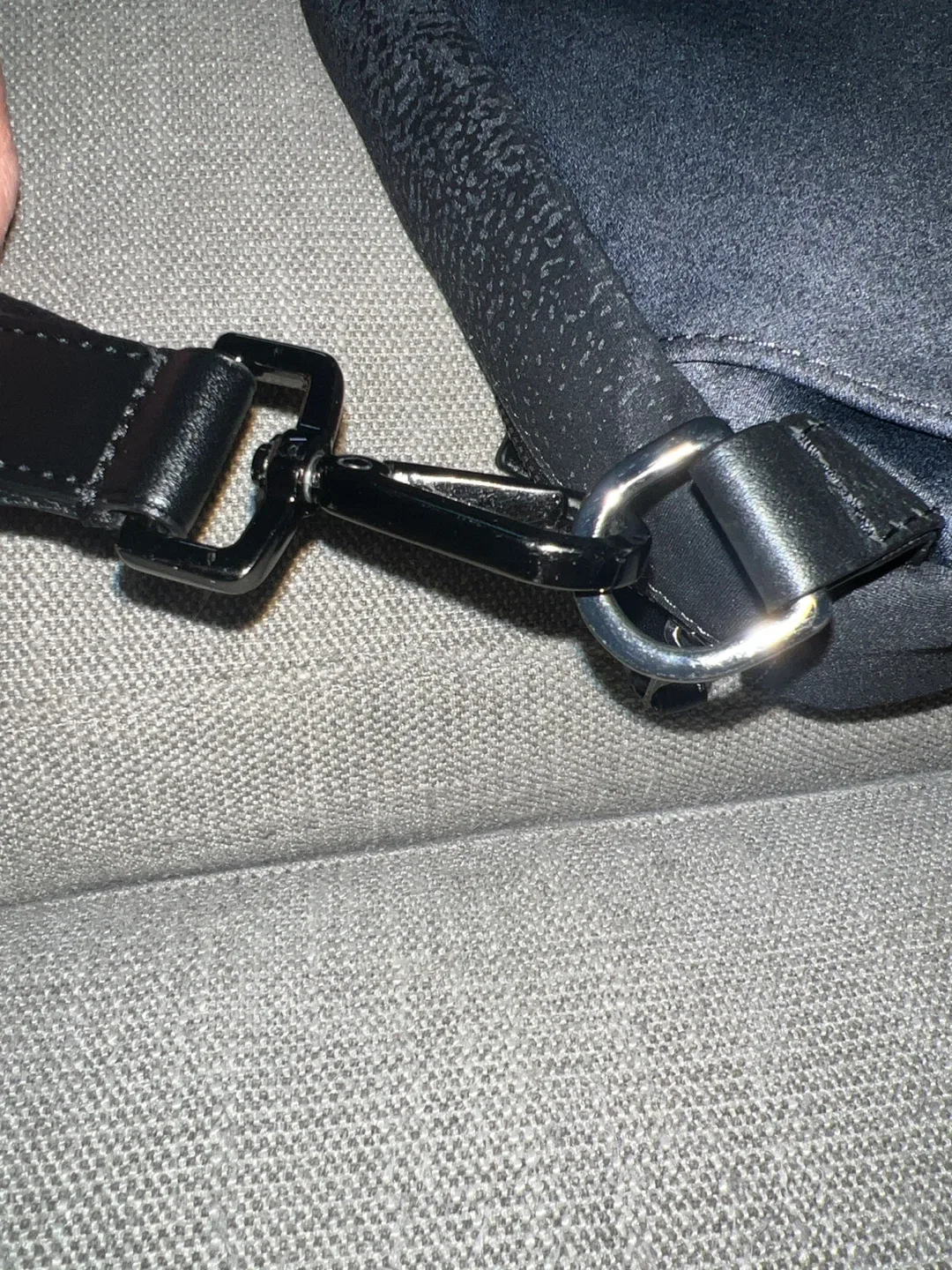 Tumi Sling Bag - Black image indicator(3)