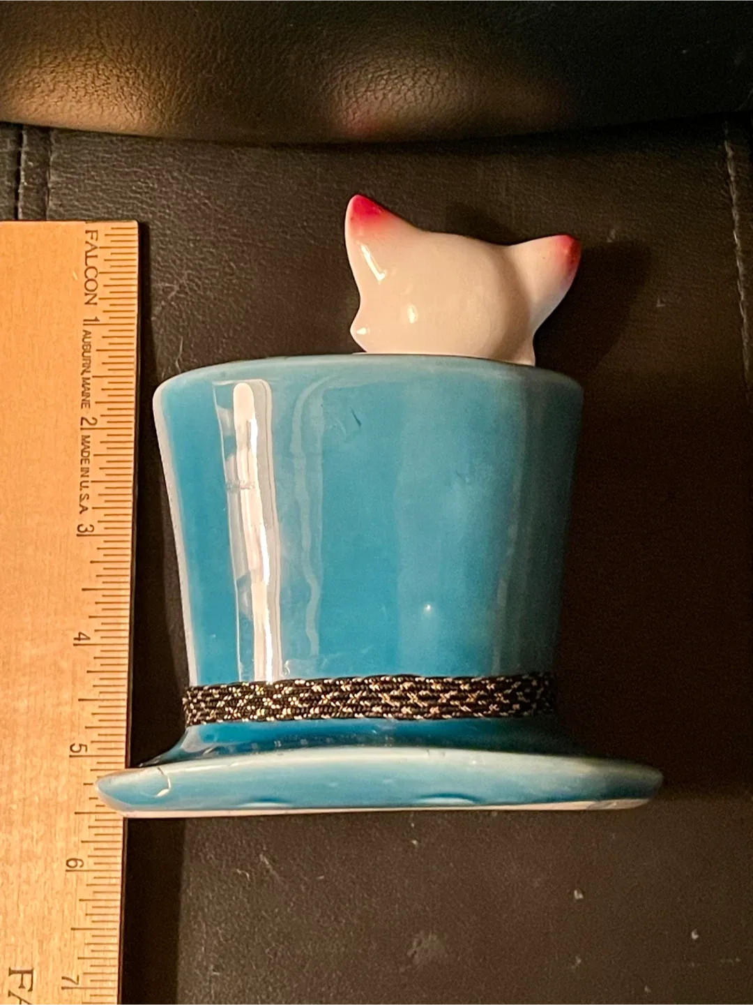 Vintage Ceramic Cat in a Hat Coin Bank image indicator(4)