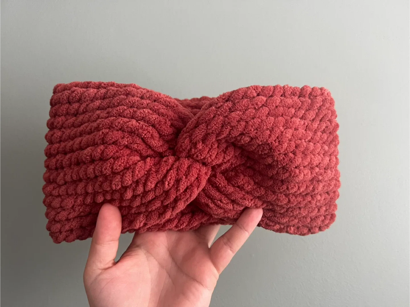 Handmade Knitted Headband - Cozy & Stylish! image indicator(4)