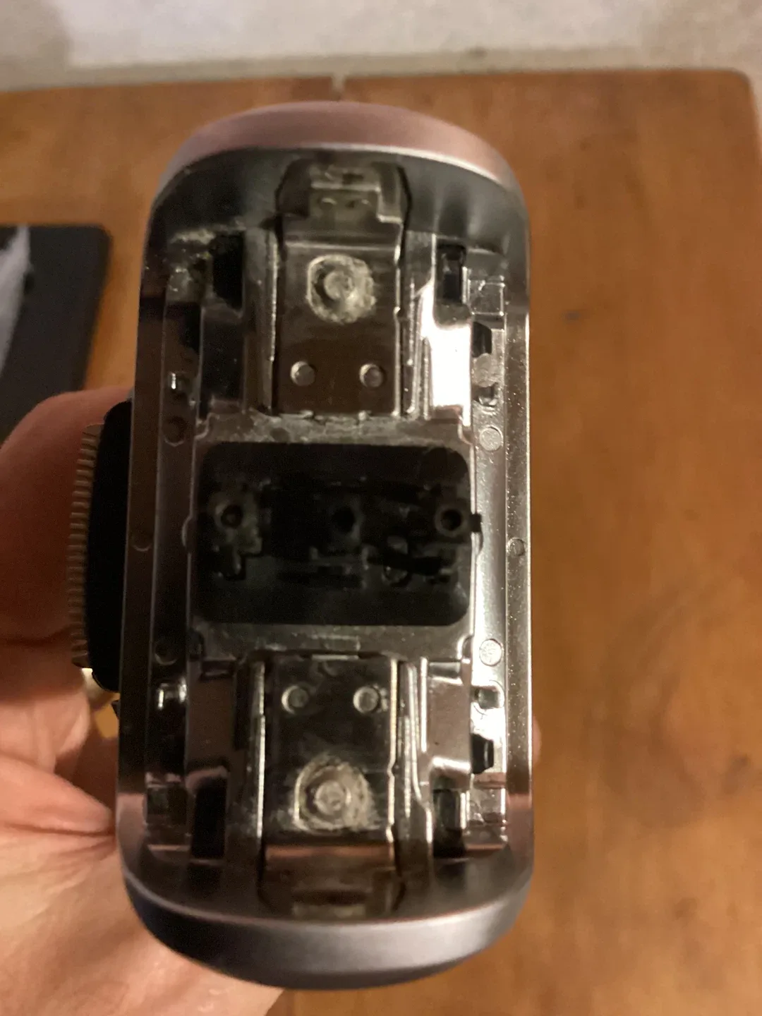 BRAUN SERIES 8 ELECTRIC SHAVER image indicator(5)