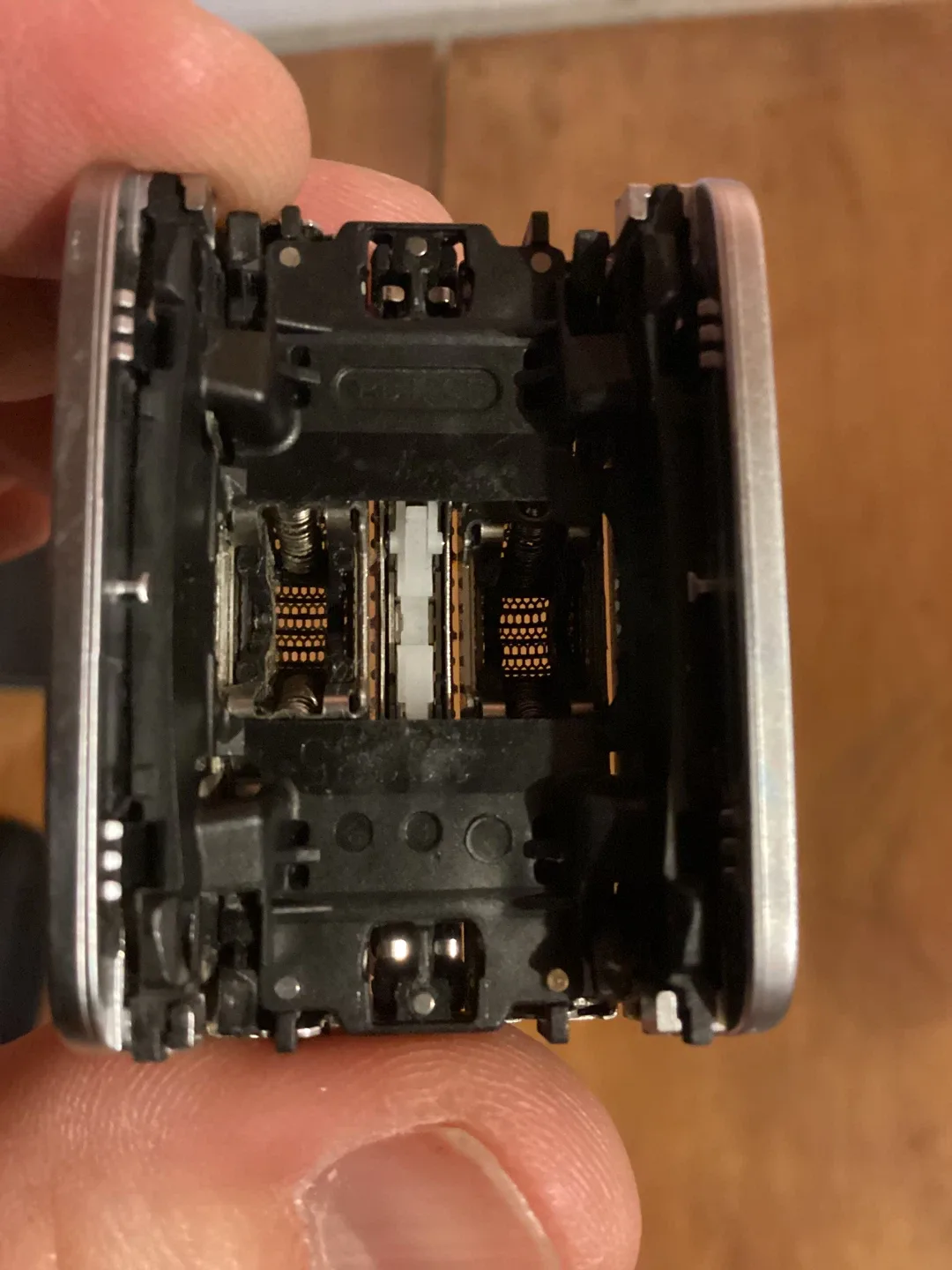 BRAUN SERIES 8 ELECTRIC SHAVER image indicator(6)