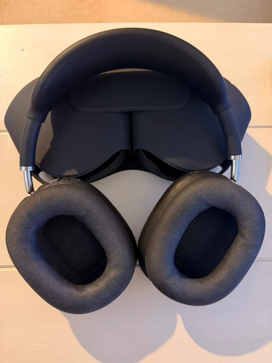 Apple AirPods Max - Black Gen 1 image indicator(6)