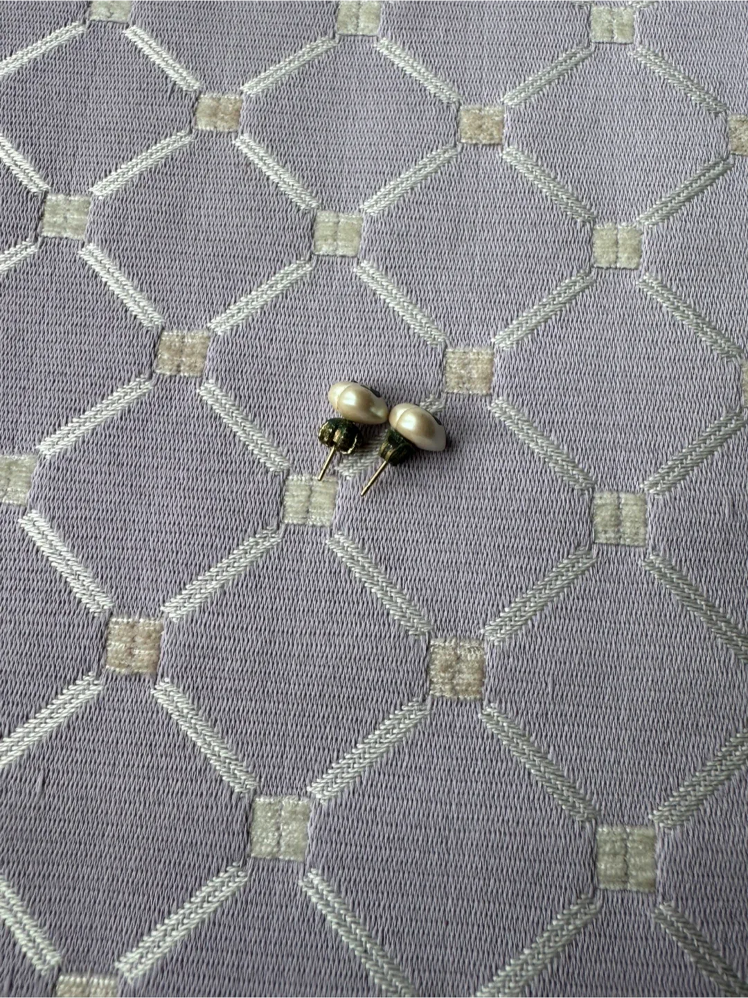 Juicy Couture Heart Pearl Earrings image indicator(6)