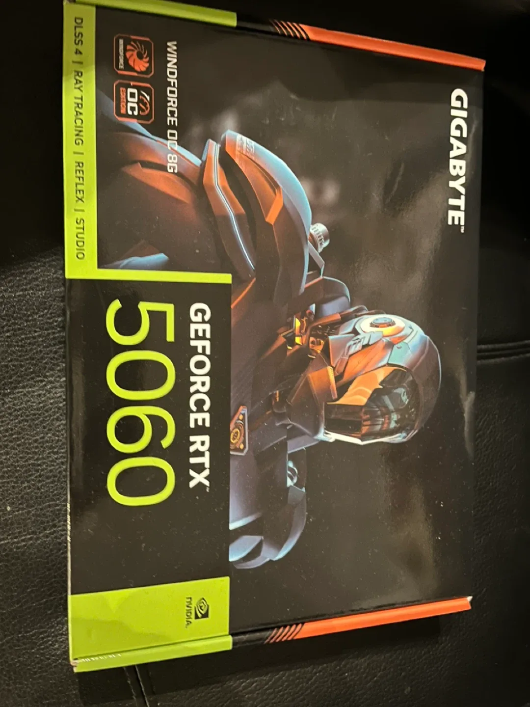 Gigabyte GeForce RTX 5060 Graphics Card image indicator(2)