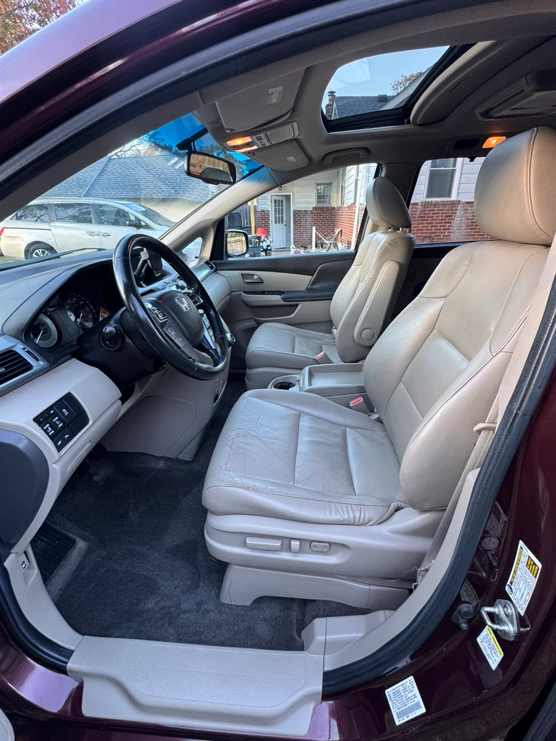 Honda Odyssey Minivan - photo 4
