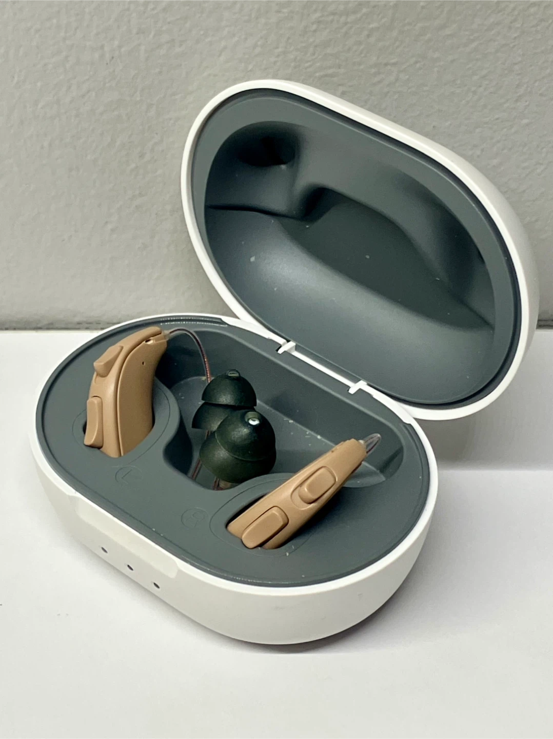 Audien Ion Rechargeable OTC Hearing Aids - Like New - photo 4