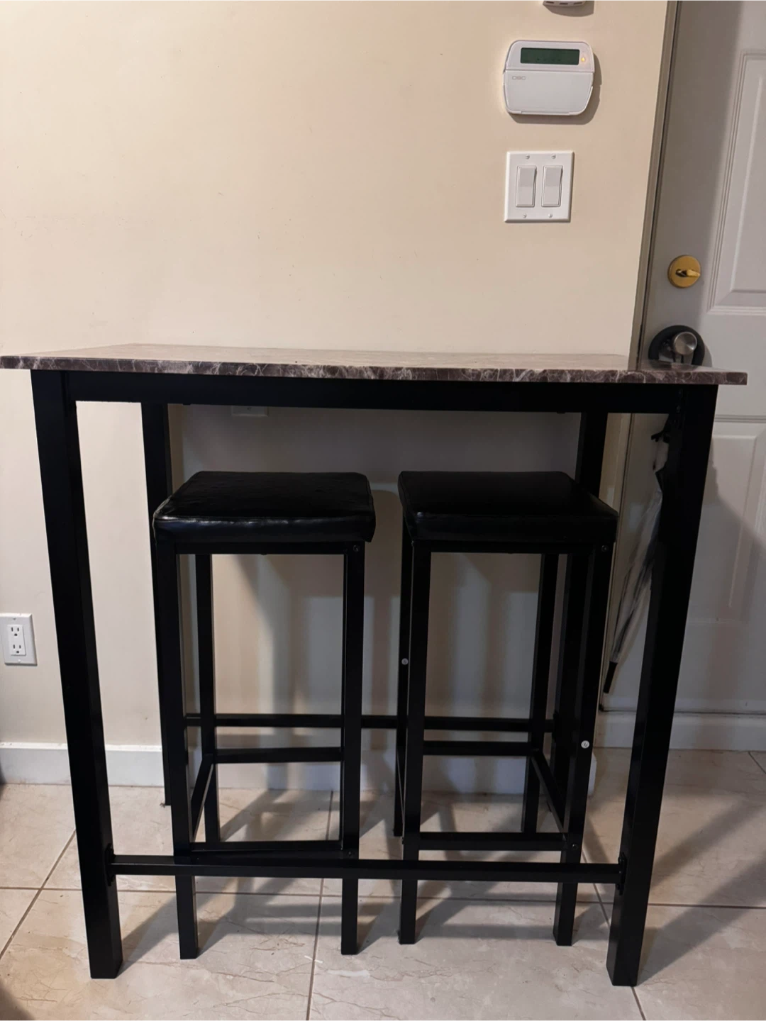 Bar Table Set with 2 Stools - photo 2
